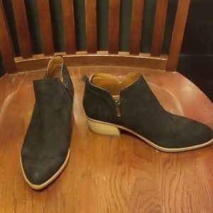 NWOT Franco Sarto Black Short Boot Size 6